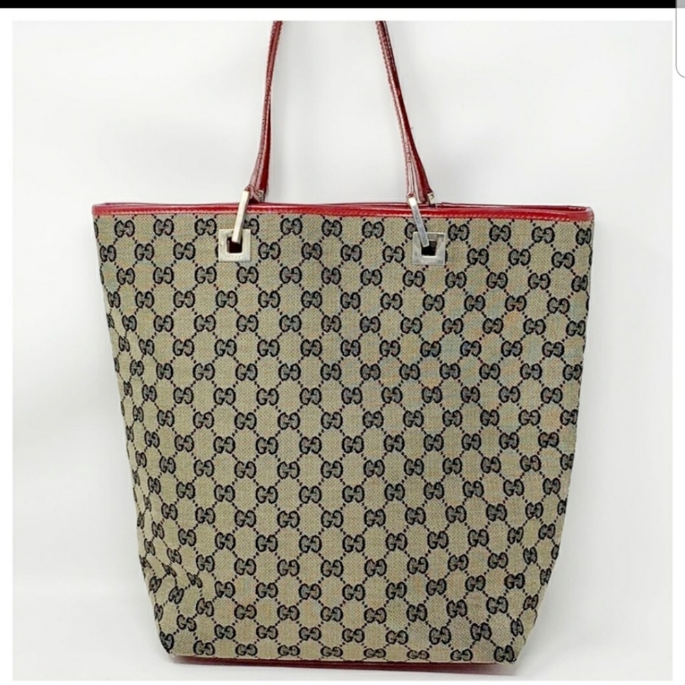 Gucci (GG) Mammogram tote/ Red straps